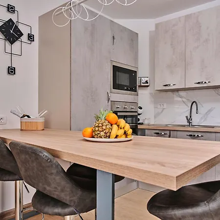 House Ivana With Jacuzzi Tatil Evi