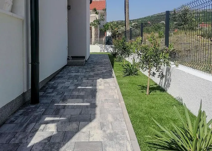 House Ivana With Jacuzzi Kruševo