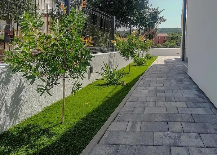 House Ivana With Jacuzzi Prázdninový dům