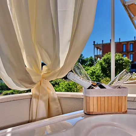 House Ivana With Jacuzzi Hébergement de vacances Kruševo